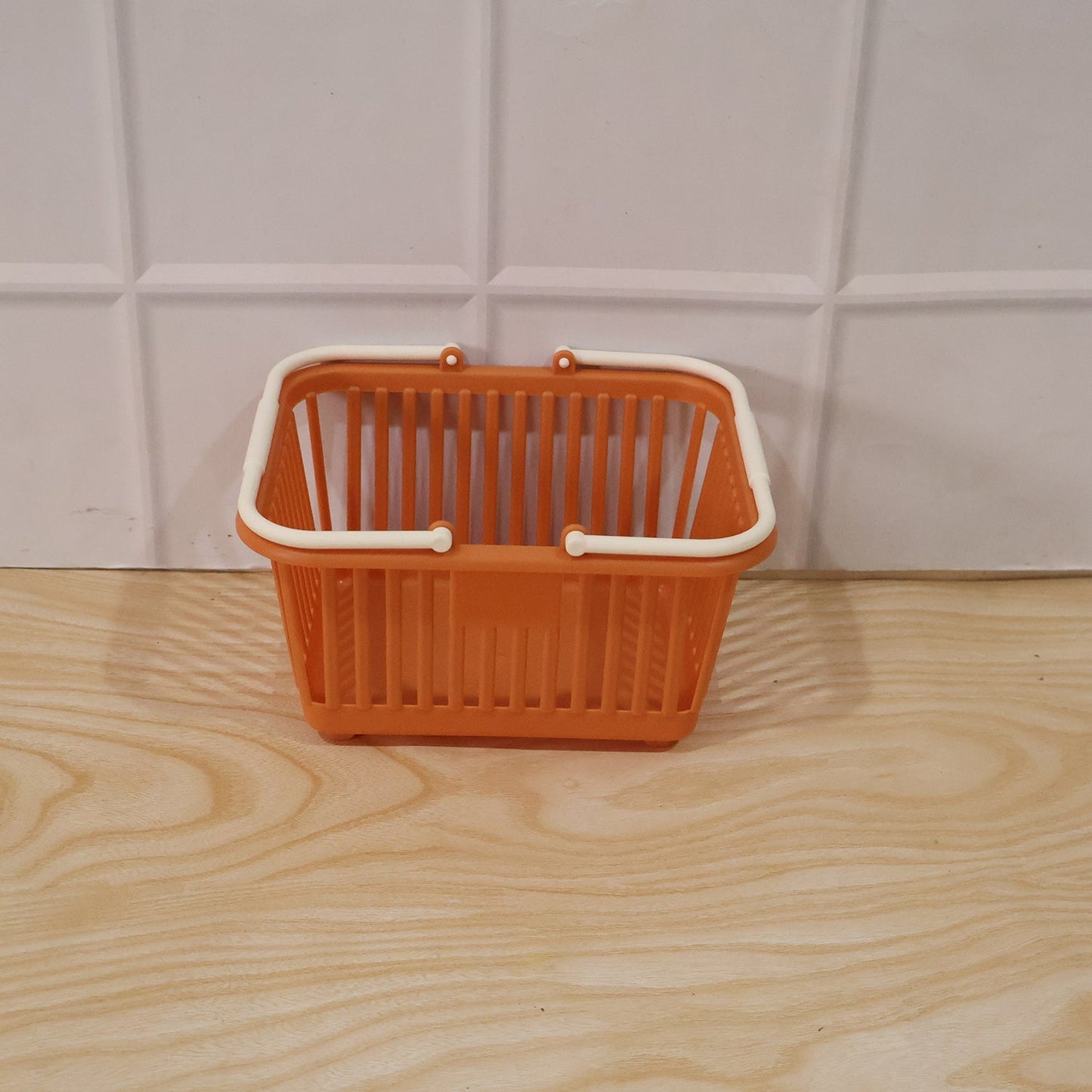 Packaging of the foldable handle storage basket for retail