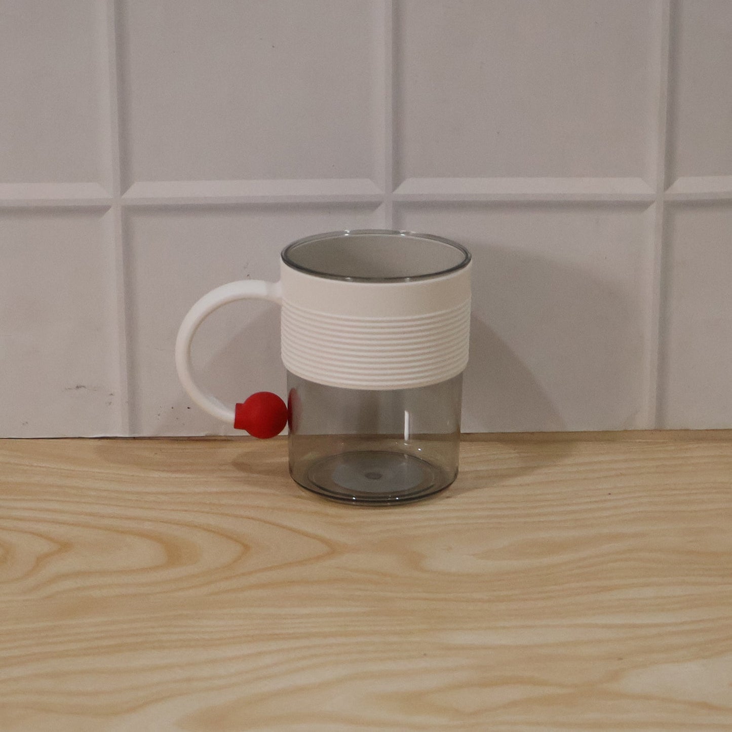 Packaged box of stylish plastic tea and coffee mugs