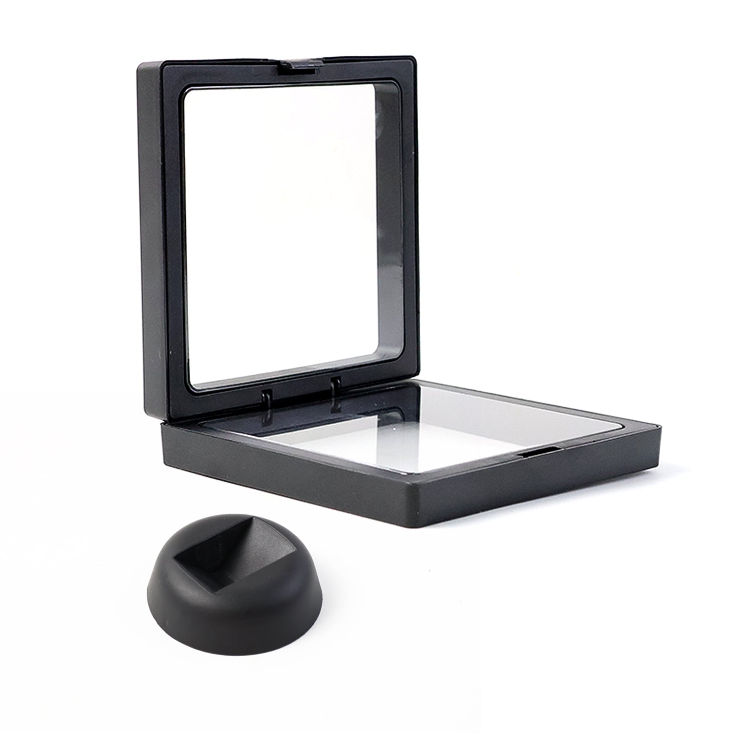 Detachable base of jewellery display box for versatile positioning