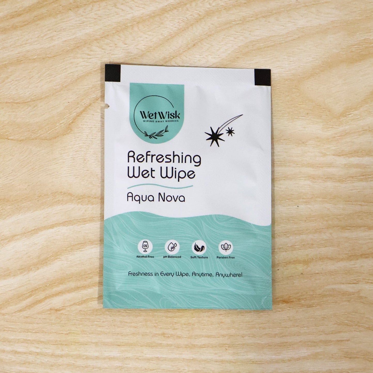 Aqua nova refreshing wipe daily