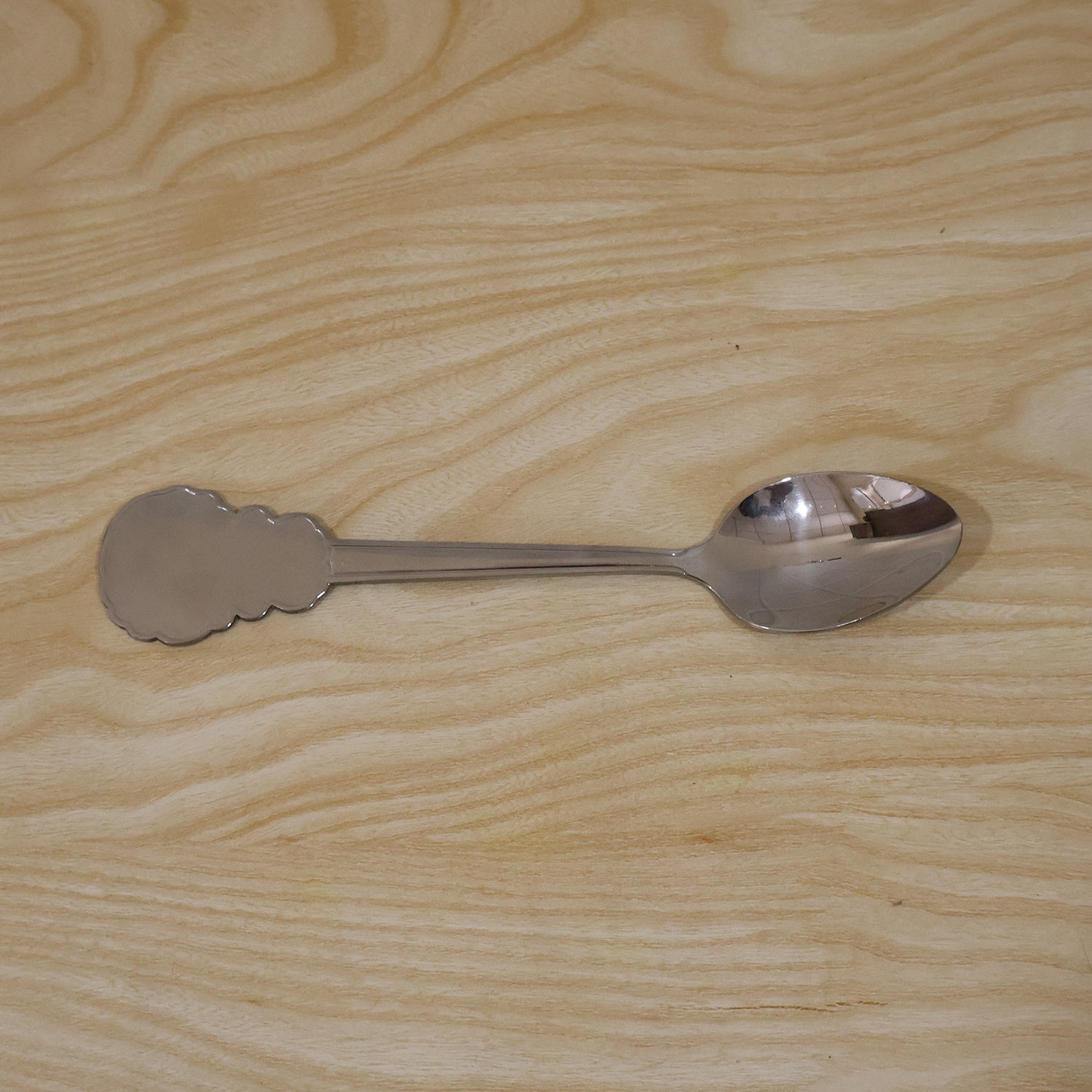 Packaged stainless steel dinner spoon ideal for gifting and special occasions