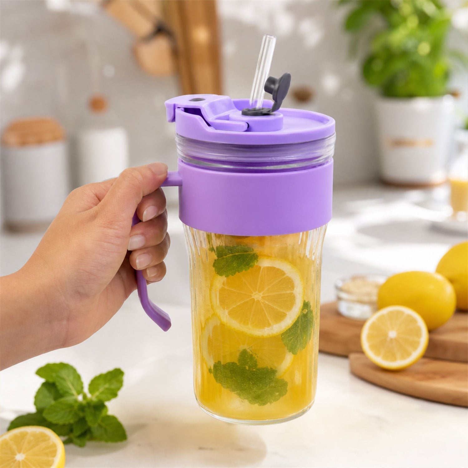 Tumbler for cold beverages, juice and smoothies