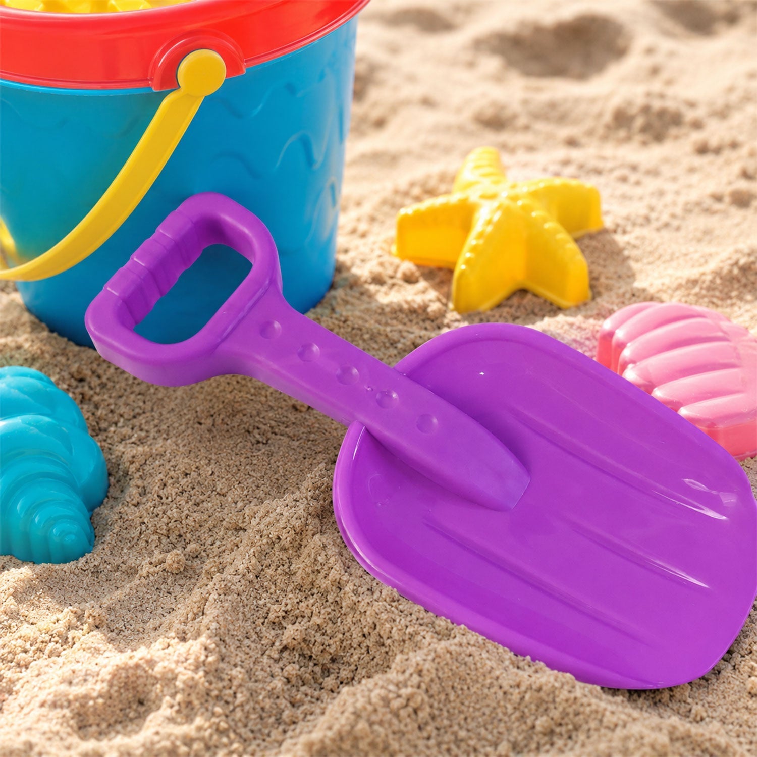 Kids beach shovel scoop toy in cheerful bright colors for outdoor fun