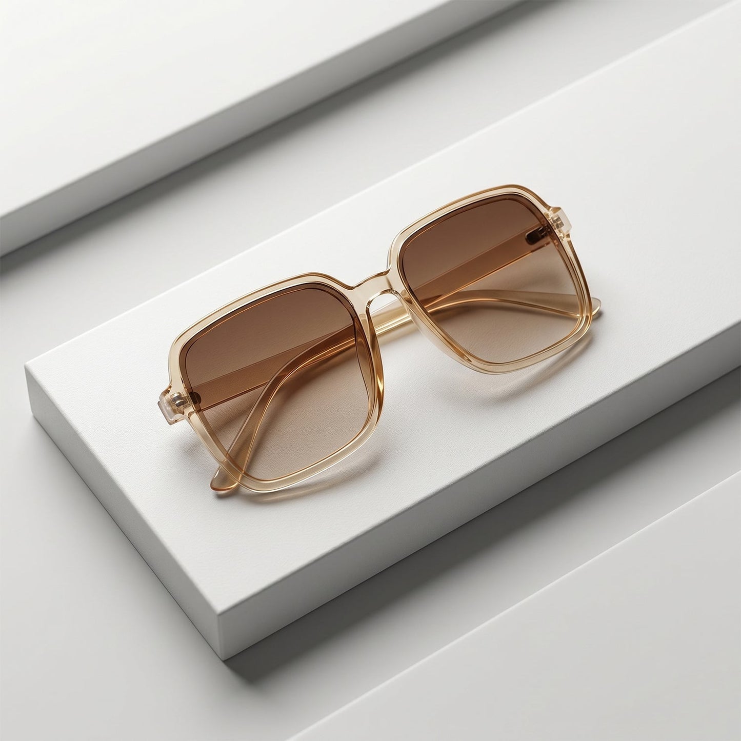 Fashionable sunglasses for selfies and photos