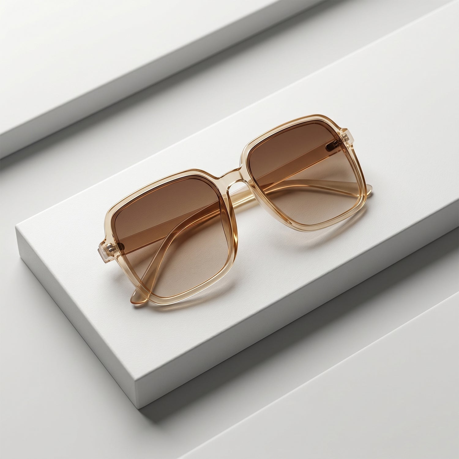 Fashionable sunglasses for selfies and photos