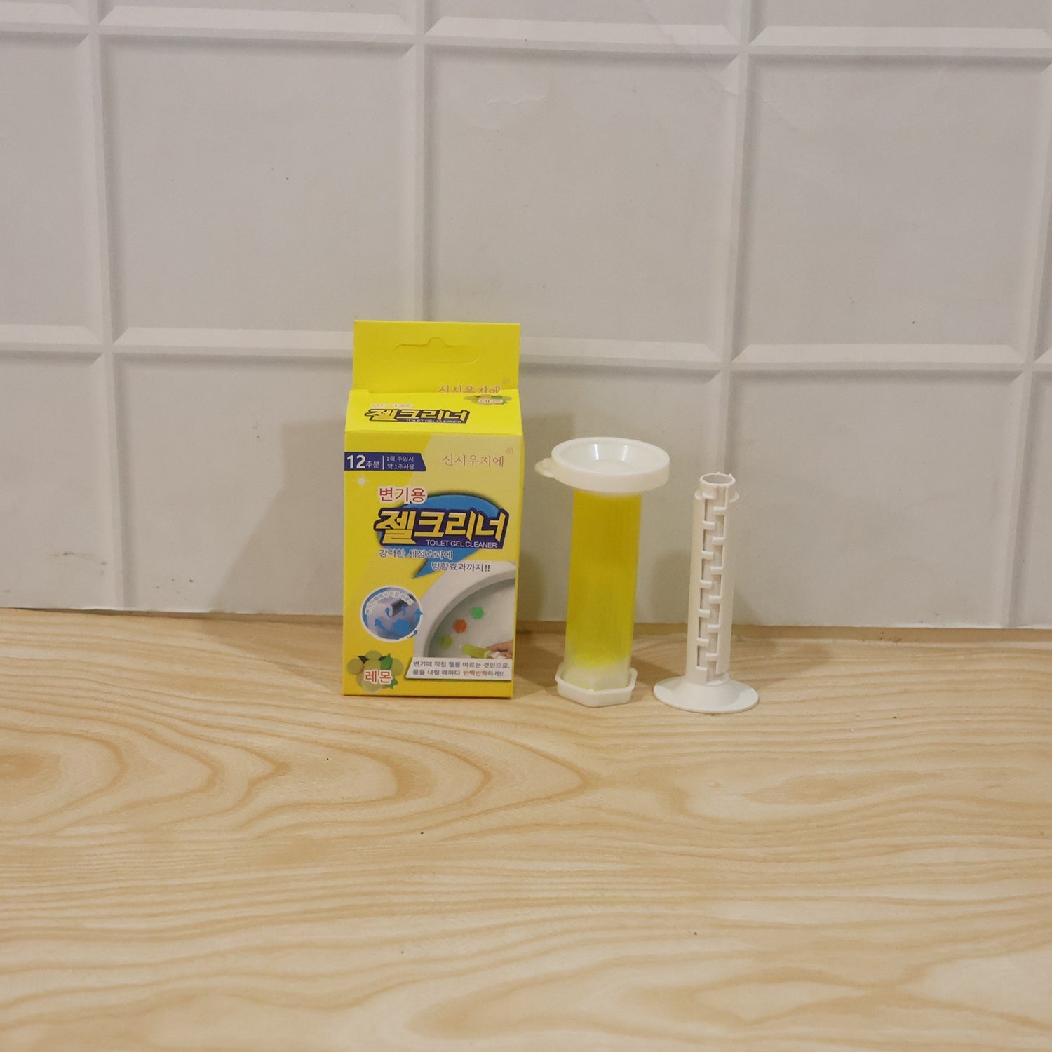 Boxed packaging of toilet gel cleaner