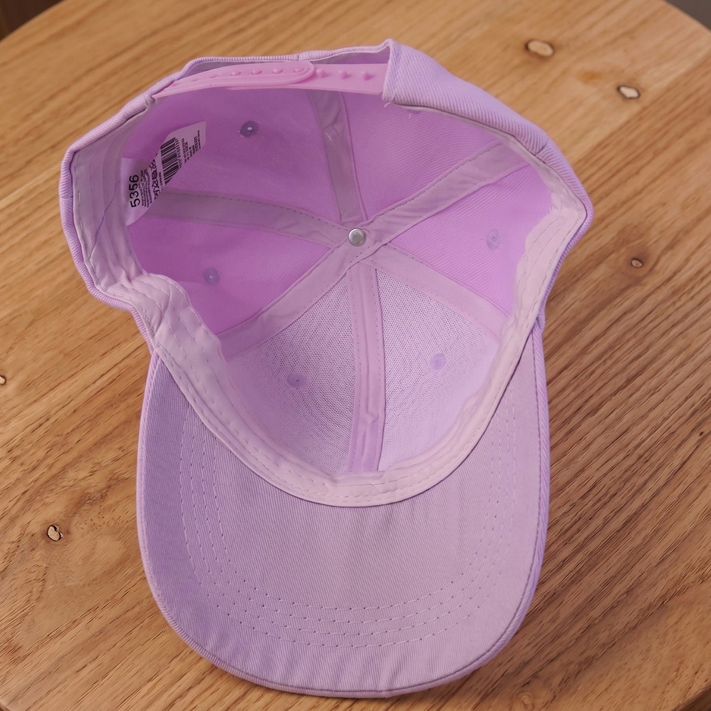 Outdoor use embroidered summer cap in trendy style