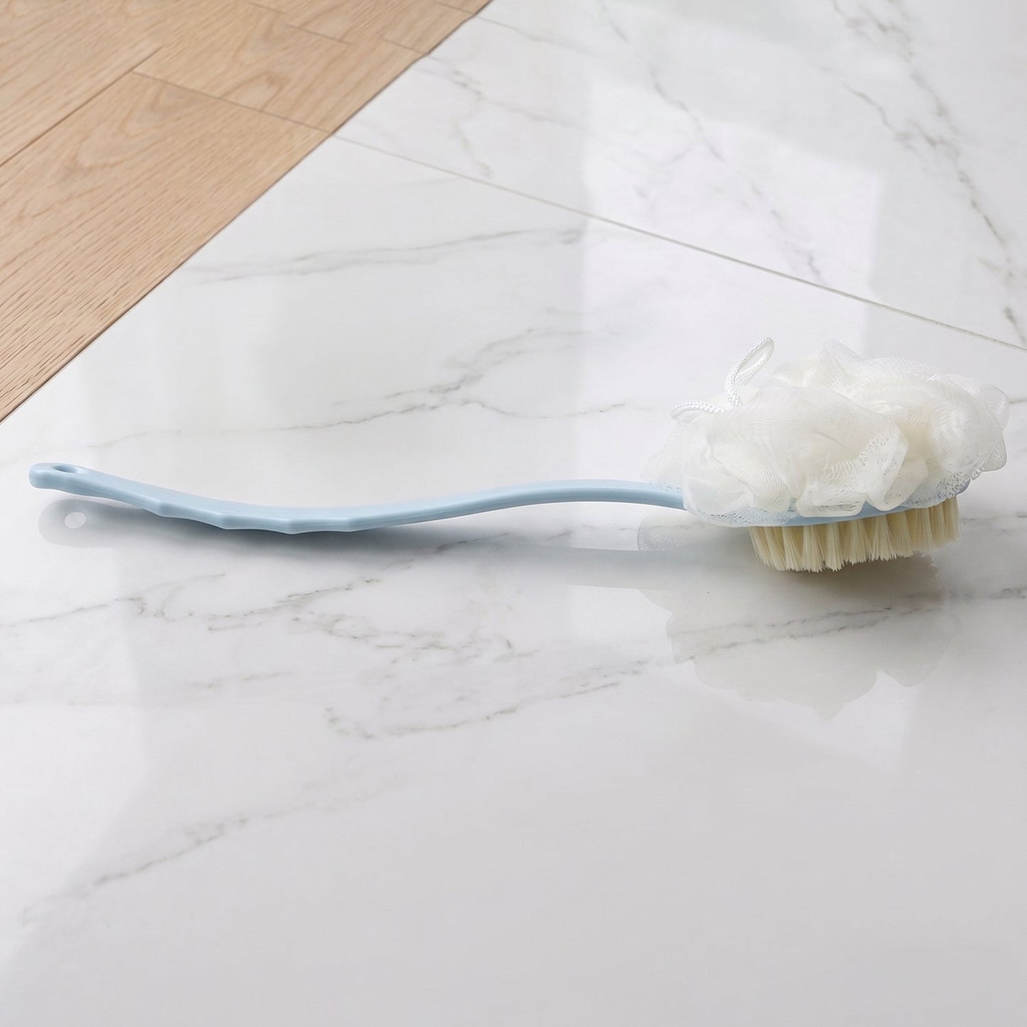 Comfortable grip shower brush for daily use