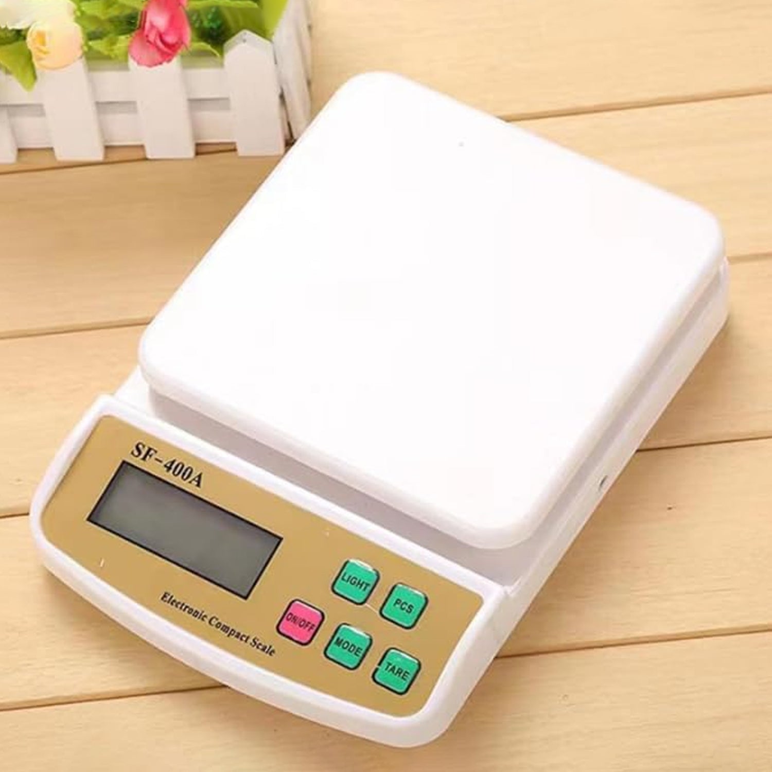 Square battery operated digital kitchen scale