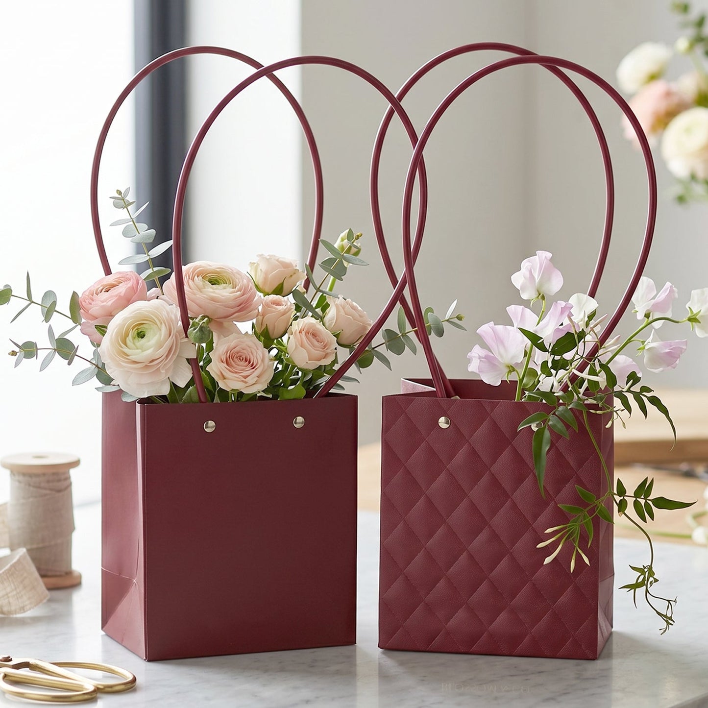 Flower bag suitable for bouquet use