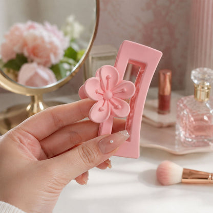 Elegant hair clip for daily hairstyling and special occasions