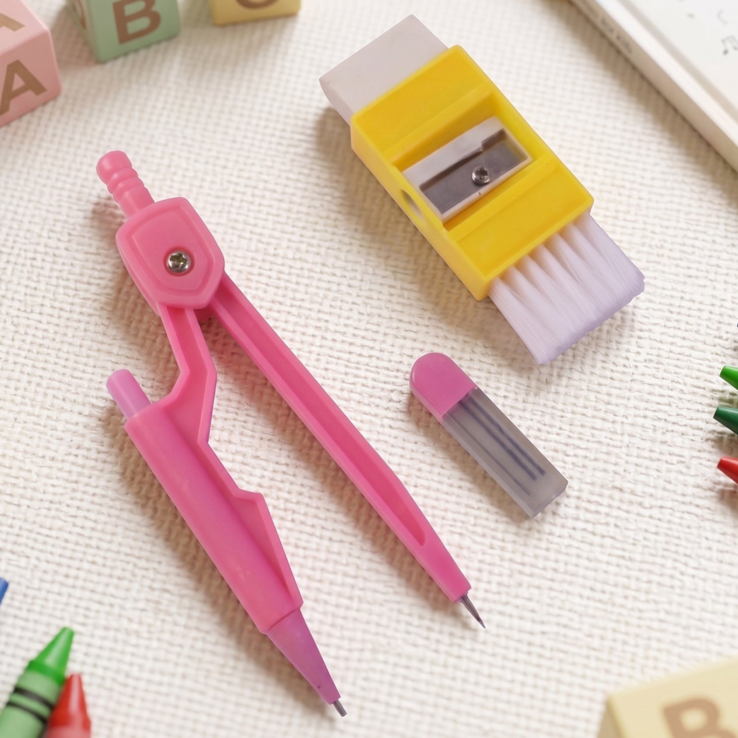 Kids geometry drawing tools for school projects