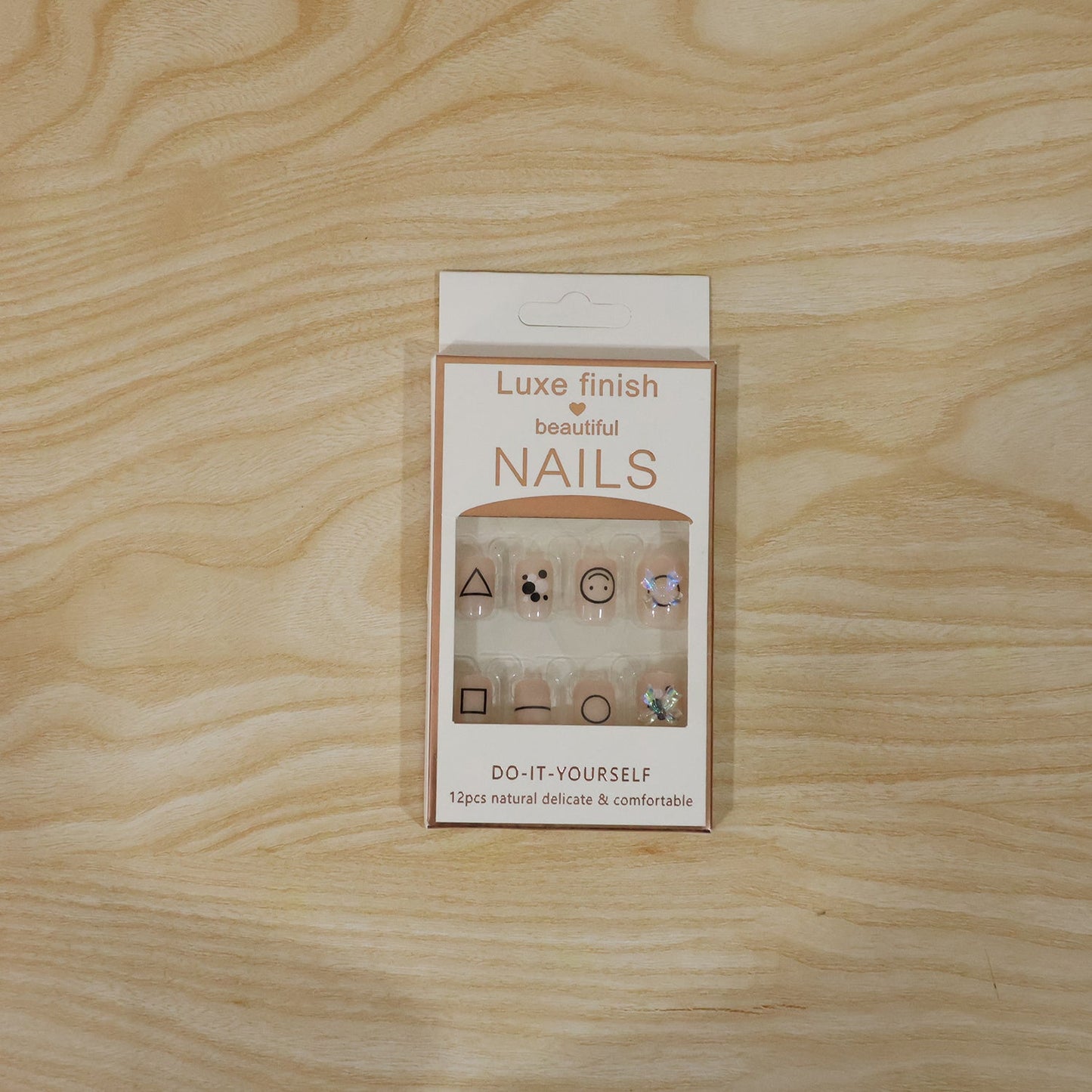 Durable everyday wear press-on nails showcasing a comfortable fit.