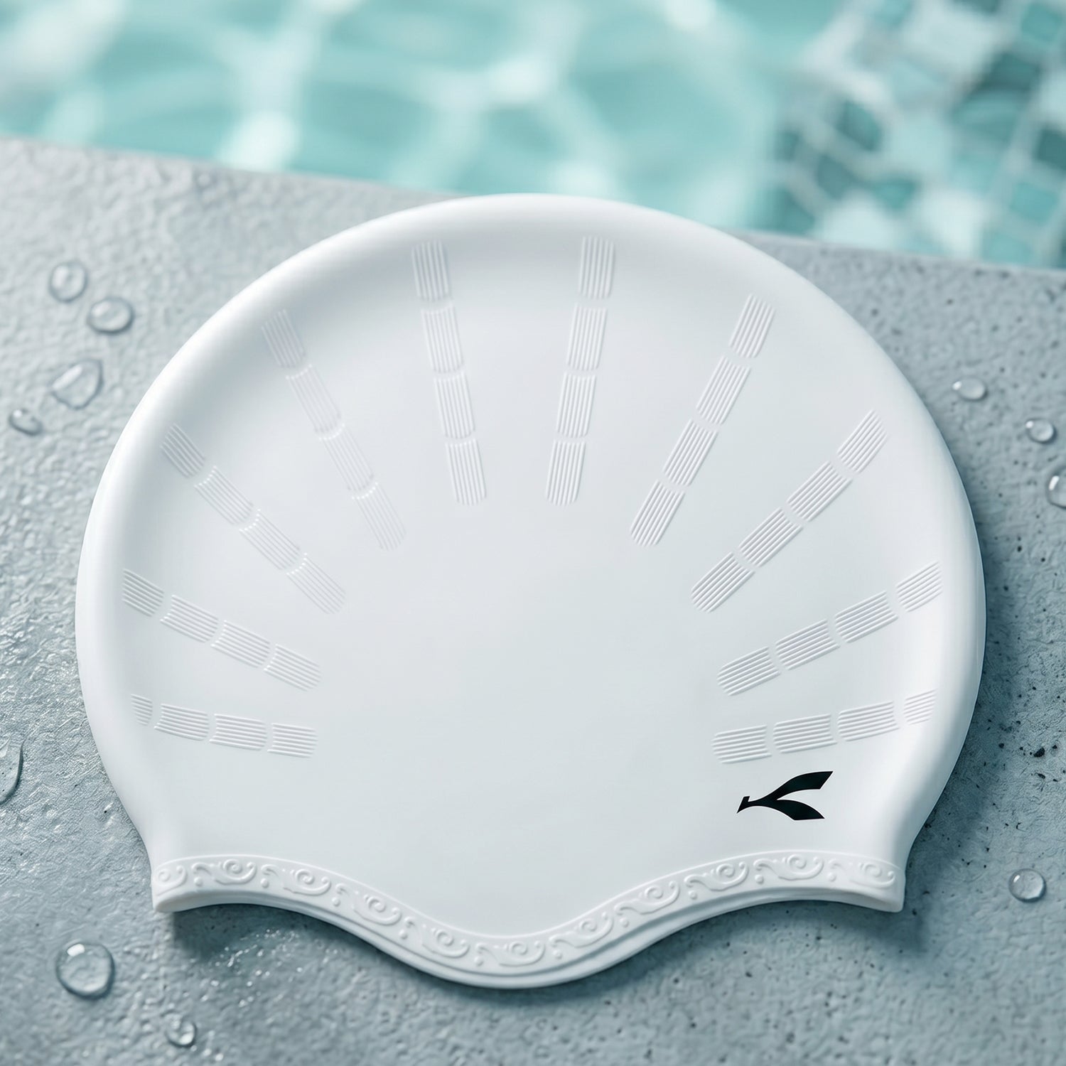 Flexible waterproof silicone swimming cap